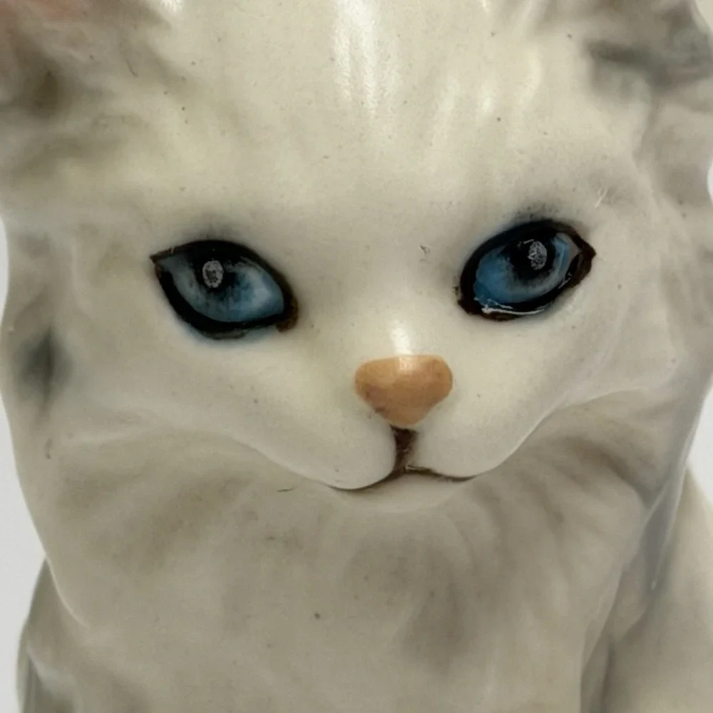 Vintage Lefton H1513 White Gray Persian Kitten Cat‎ Figurine Porcelain Japan